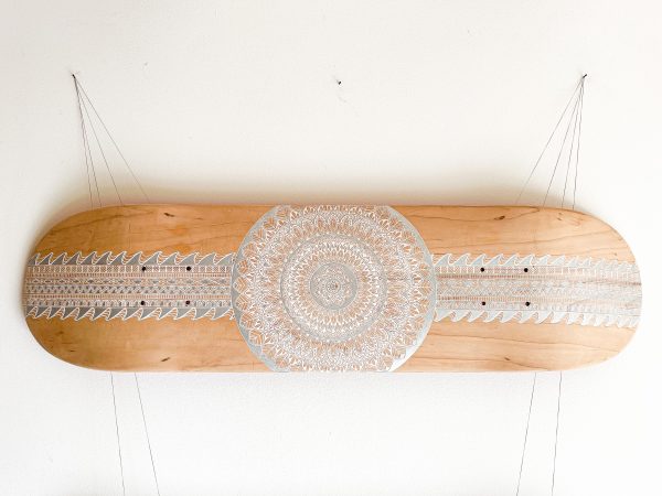 planche de skate recyclée mandala