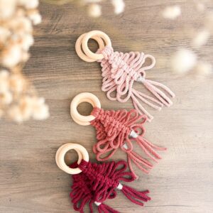 Rond de serviette ton de rose en mcramé Tuto - Rond de serviette sapin en macramé