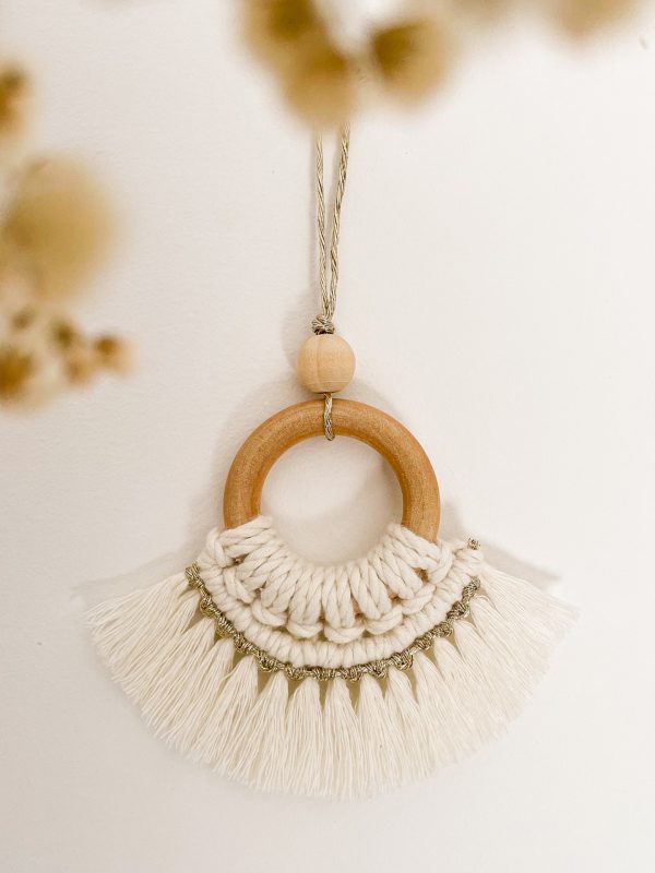 Petite décoration demi-lune en macramé Petite décoration demi-lune en macramé
