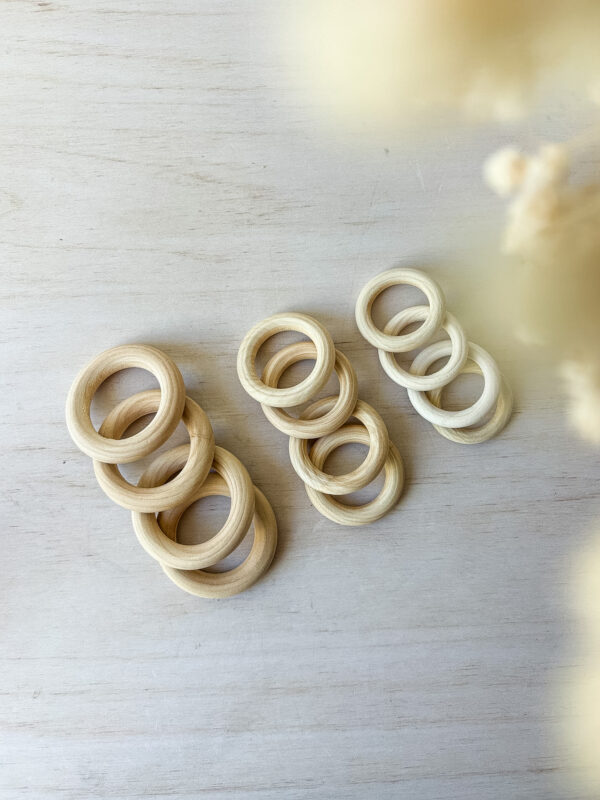 Anneau en bois macramé
