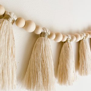 Kit DIY guirlande de pompons et perles