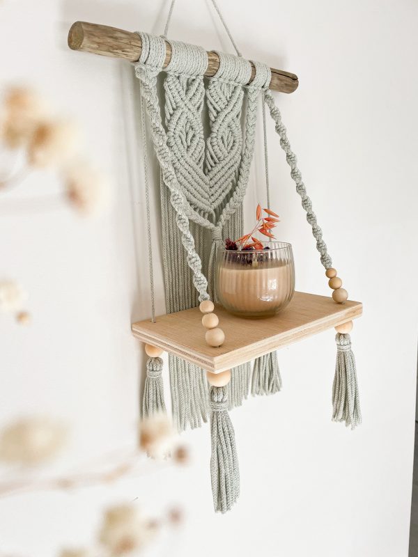Etagère bohème en macramé et bois Etagère bohème en macramé et bois