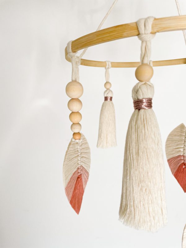 Mobile bebe_plume en macrame_03 Mobile bebe_plume en macrame_03