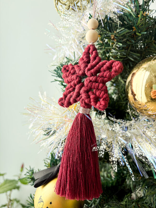 Petite étoile filante rouge vin en macramé_03 Kit macramé étoile filante
