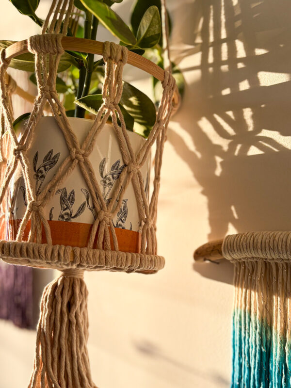 Panier suspendu suspension plante en macramé_02 Panier suspendu en macramé