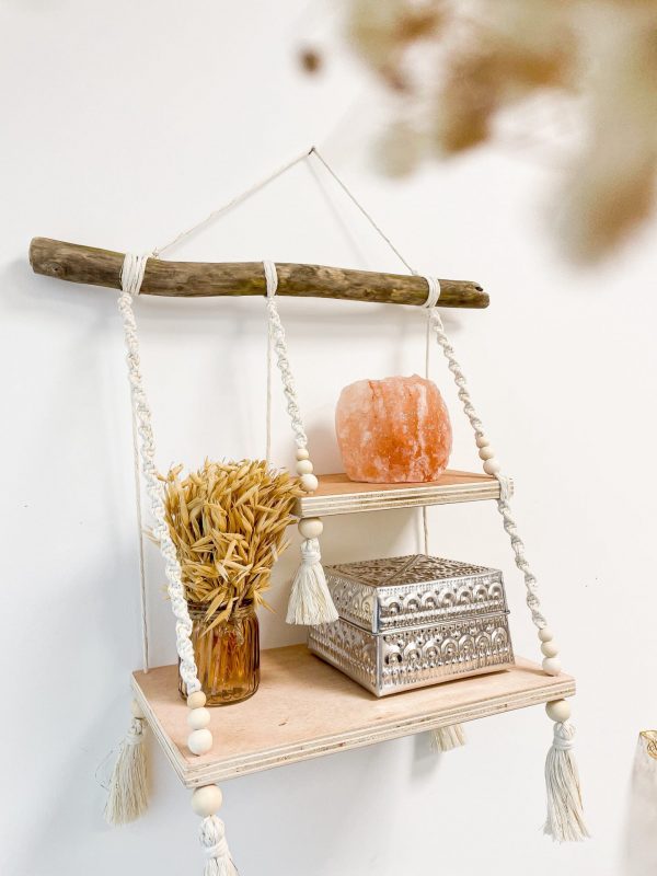 Étagère en macramé à 2 niveaux – L’atelier de Valentine Étagère en macramé à 2 niveaux - L'atelier de Valentine