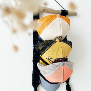 Support à casquettes en macramé