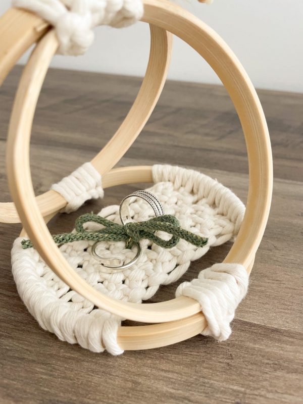 Porte alliance en macramé_06 Porte alliance en macramé_06