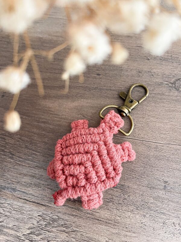 Porte clé tortue rose blush et vert matcha_02 Porte clé tortue rose blush