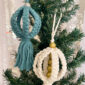 Boule de noel en macramé