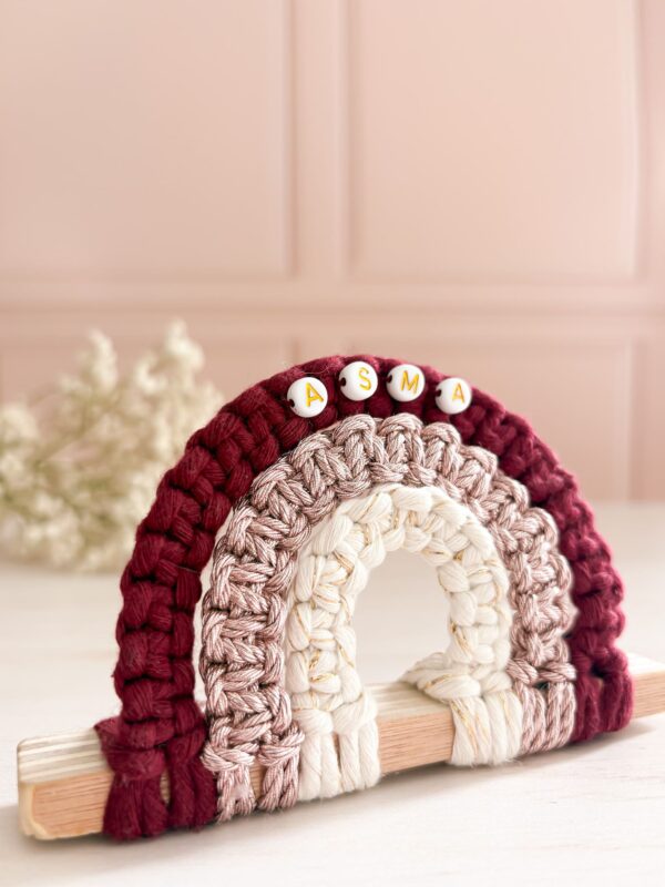Arc en ciel en macramé personnalisé_01 Arc en ciel en macramé personnalisé_01