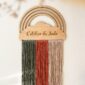 Décoration arc en ciel personnalisé en bois et macramé_01