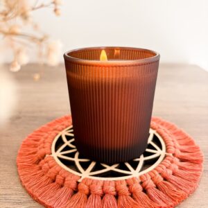 Sous-verre et centre de table mandala bois avec franges macramé