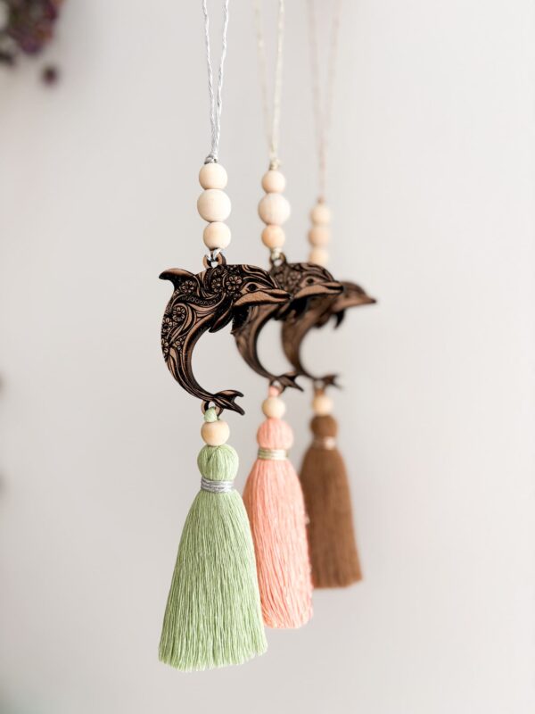 Décoration rétroviseur macramé dauphin bois Décoration rétroviseur macramé dauphin bois