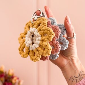 Porte-clé fleur macramé fait main en coton recyclé