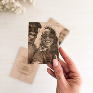 Photo gravée sur bois personnalisée en gravure laser artisanale