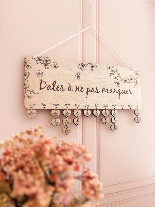 Calendrier anniversaire bois personnalisé