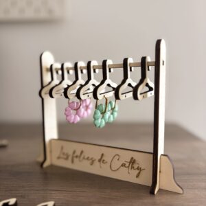 Présentoir bijoux bois pour boucles d'oreilles et colliers