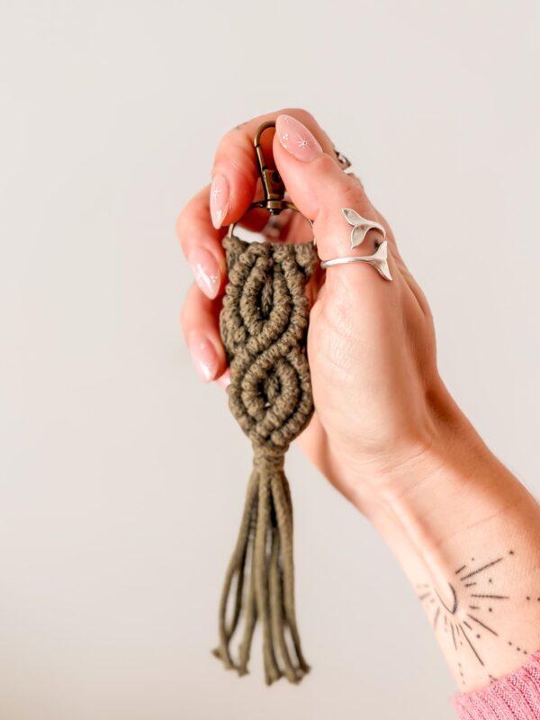 Prototype Porte-clés torsade golden kaki Porte-clés en macramé