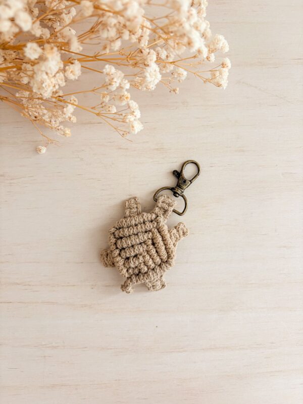 Prototype Porte-clés tortue sable02 Kit porte-clé macramé tortue