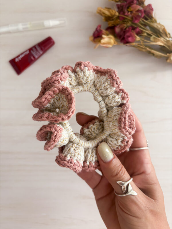 Chouchou au crochet pour les cheveux accessoire_02 Chouchou au crochet pour les cheveux accessoire