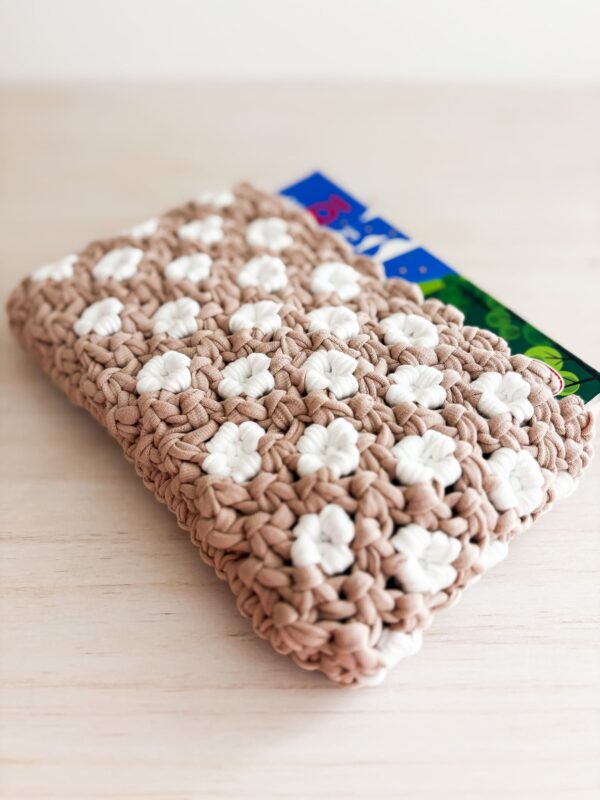 Kit DIY macramé pochette de livre débutant_01 Kit DIY Pochette livre macramé