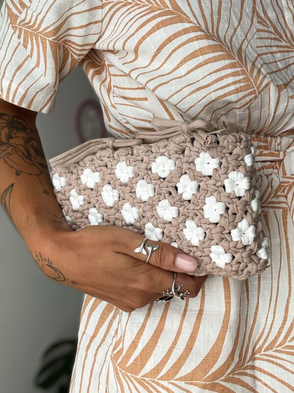 Pochette de livre en macramé_02 Pochette livre macramé