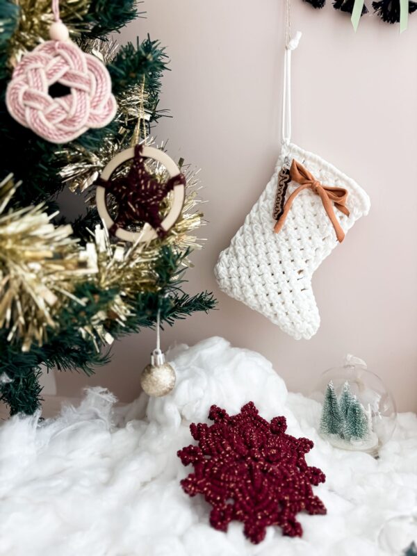 Box de kits Noël 2025 déco et chaussette chaussette de noël en macramé