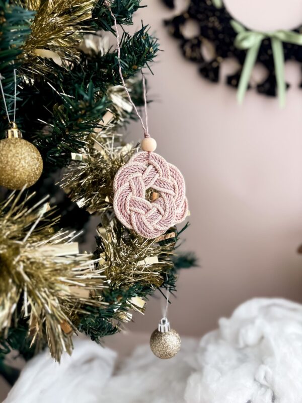 Kit boule de Noël macramé