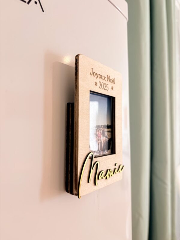 cadre photo personnalisé bois plexi instax mini_04 Cadre photo magnétique personnalisé en bois avec gravure et mot en plexi