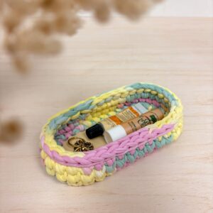 Corbeille ovale au crochet