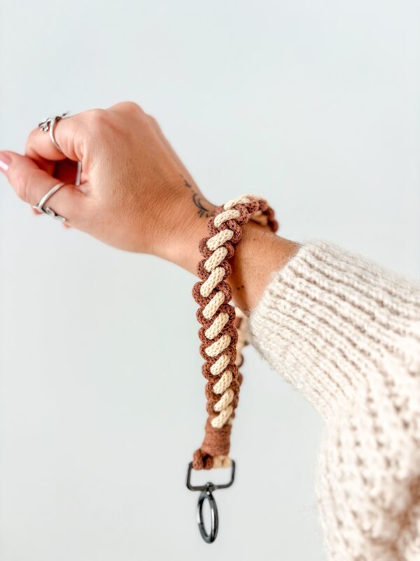 Porte-clé macramé bracelet02 Porte-clé macramé bracelet02