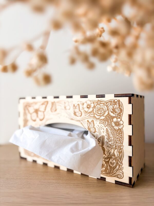 Boîte à Mouchoirs en Bois Personnalisable_papillon01 Boîte à Mouchoirs en Bois Personnalisable_papillon01
