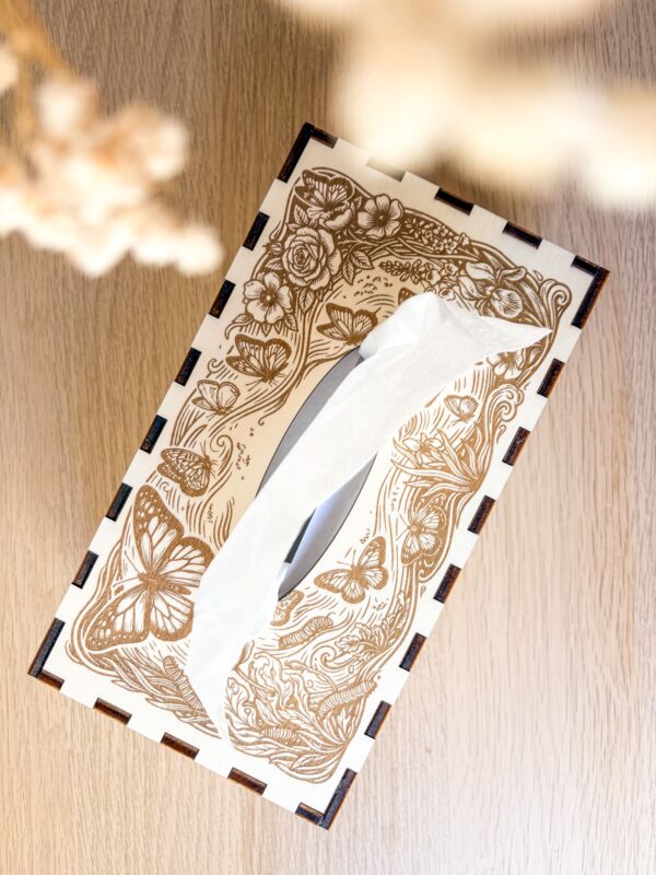 Boîte à Mouchoirs en Bois Personnalisable_papillon02 Boîte à Mouchoirs en Bois Personnalisable_papillon02
