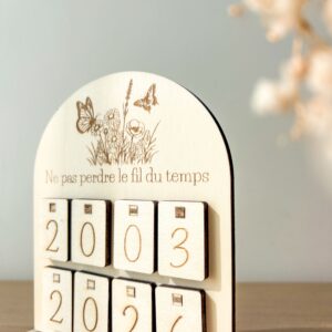 Calendrier Perpetuel en Bois Personnalisable