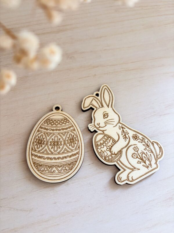 Lapin et oeuf de Pâques à décorer 01 Lapin et oeuf de Pâques