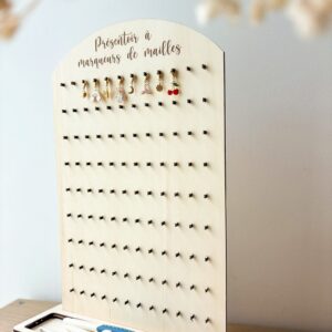 rangement marqueurs de mailles bois