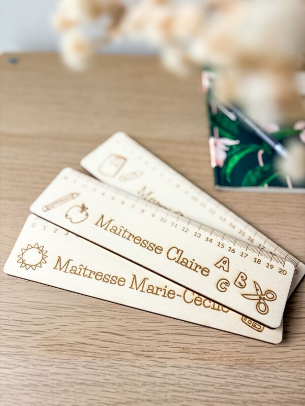 Règle en bois personnalisée01 Règle en bois personnalisée