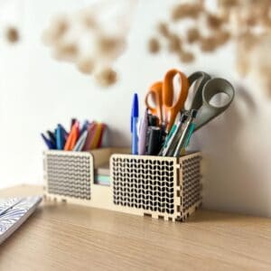 pot à crayons 3 compartiments bois, rangement bureau 3 compartiments, support post it bois, pot à crayon triple bois, organisateur crayons bois, cadeau maîtresse fin d'année, création artisanale bois.